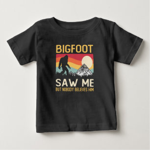 Bigfoot sah mich, aber niemand glaubt ihm baby t-shirt