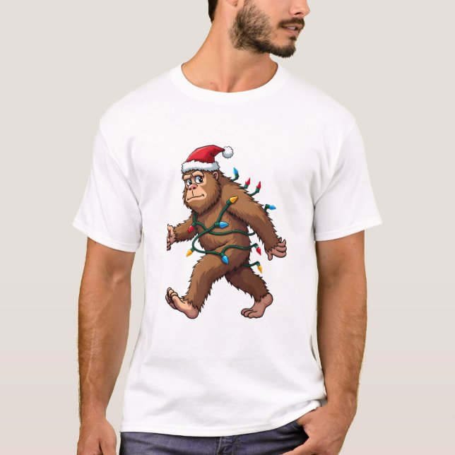 Bigfoot Santa Christmas Tree Lights Xmas Boys Men  T-Shirt (Vorderseite)