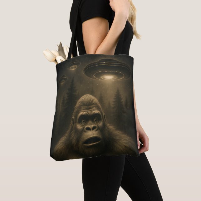 Bigfoot Sasquatch Alien UFO Funny (Von Nahem)