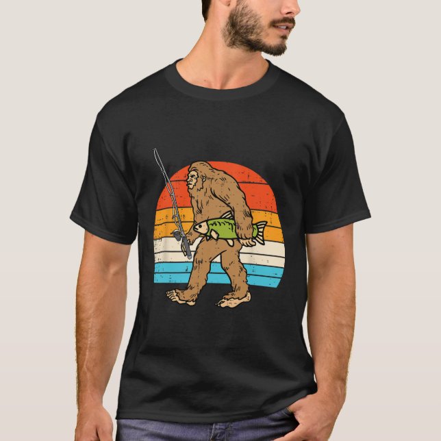 Bigfoot Sasquatch Fishing Retro Fisherman Men Wome T-Shirt (Vorderseite)