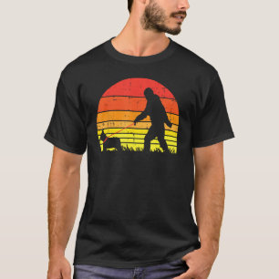 Bigfoot Sasquatch French Bulldog Retro Frenchie Pe T-Shirt