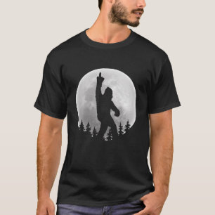 Bigfoot Sasquatch mit Mittelfinger und Vollmond T-Shirt