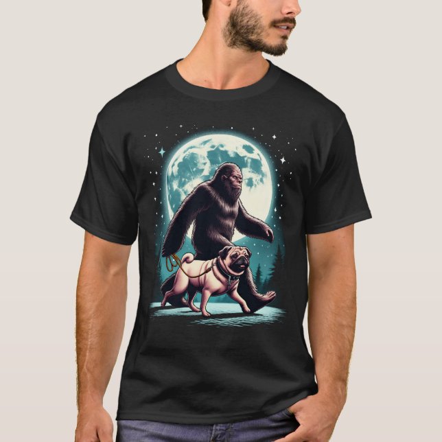 Bigfoot Sasquatch Mops Wanderhund Lover Moon T-Shirt (Vorderseite)