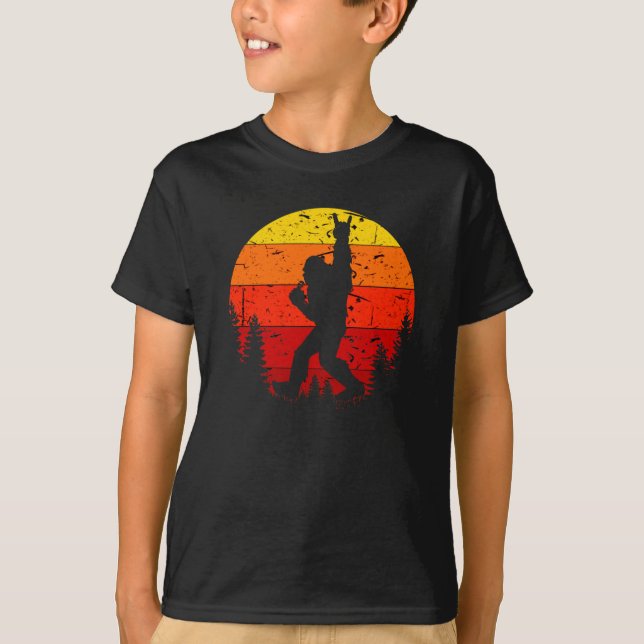 Bigfoot Sasquatch Rock Flag Silhouette T-Shirt (Vorderseite)