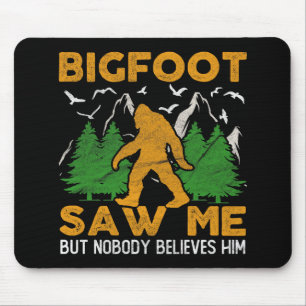 Bigfoot Säw Me Sasquatch Mousepad
