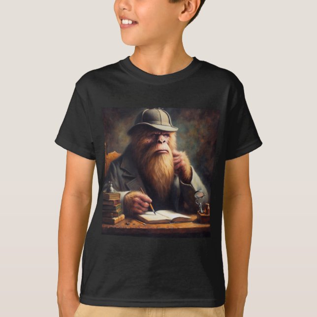 Bigfoot Sherlock Holmes T-Shirt (Vorderseite)
