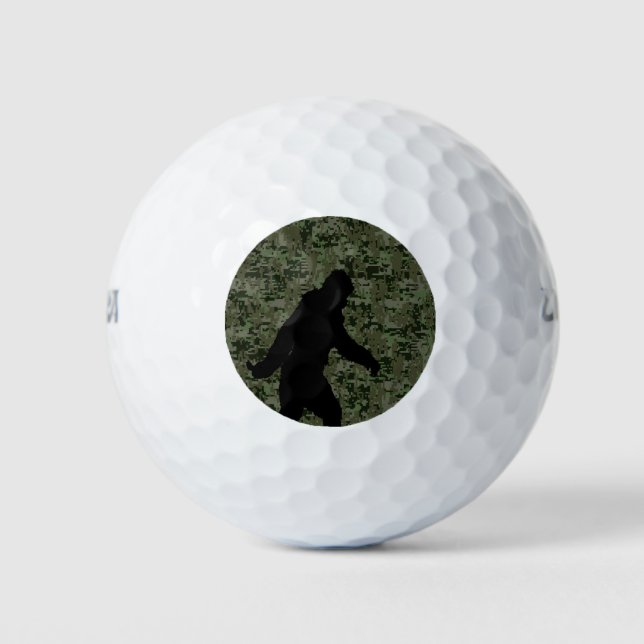 Bigfoot Silhouette auf Woodland Digital Camouflage Golfball (Vorderseite)