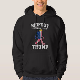 Bigfoot steht bei den Wahlen 2024 unter Trump Hoodie