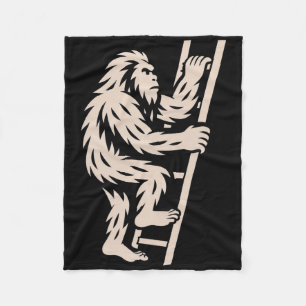 Bigfoot steigt Leiter Lustiger Kryptid Sasquatch L Fleecedecke