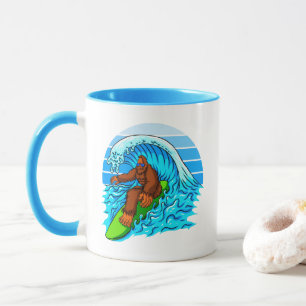 Bigfoot-Surfen auf den Wellen Spaß Sasquatch Tasse