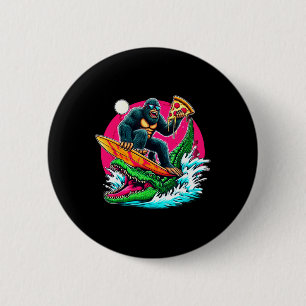 Bigfoot Surft und isst Pizza Alligator Angriff Lus Button