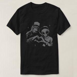 Bigfoot und Alien Sasquatch Liebe Handzeichen T-Shirt