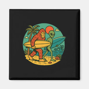 Bigfoot und Alien surfen auf Vintage-Strandkunst-S Magnet