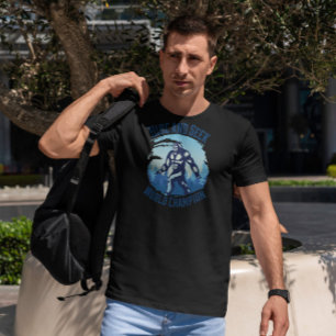 Bigfoot versteckt und sucht T-Shirt