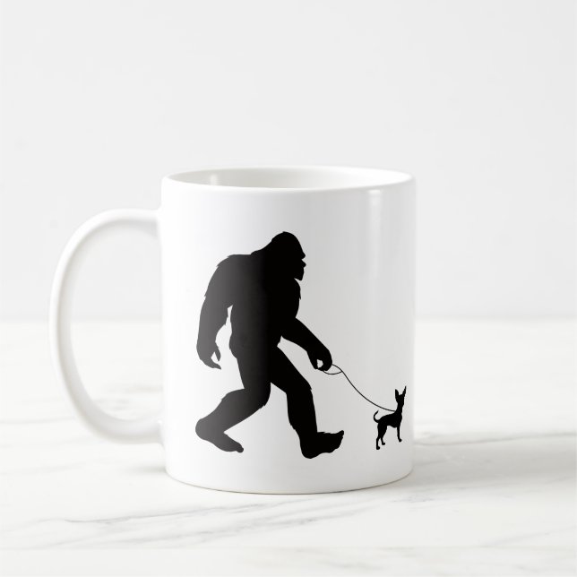 Bigfoot Walking Chihuahua Kaffeetasse (Links)