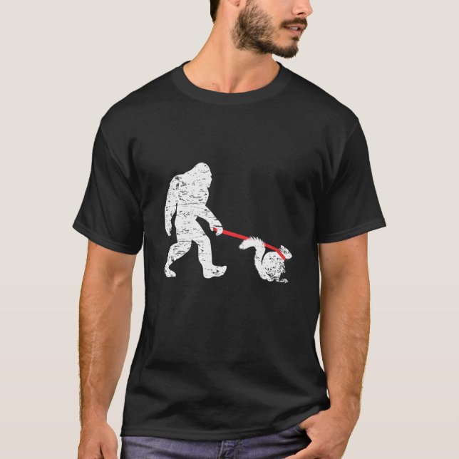 Bigfoot Walking Eichhörnchen Funny Sasquatch Fan T T-Shirt (Vorderseite)