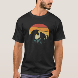 Bigfoot Walking Unicorn Reiten Ristorante da Valen T-Shirt