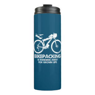 Bikepacking ist Weglaufen für Erwachsene Thermosbecher