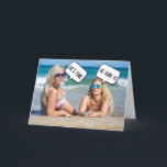 BIKINI MÄDCHEN KOMPLIMENTARISCHE FUN CARD FÜR IHN FEIERTAGSKARTE<br><div class="desc">BIKINI MÄDCHEN "ER IST GUT" BIRTHDAY CARD.</div>