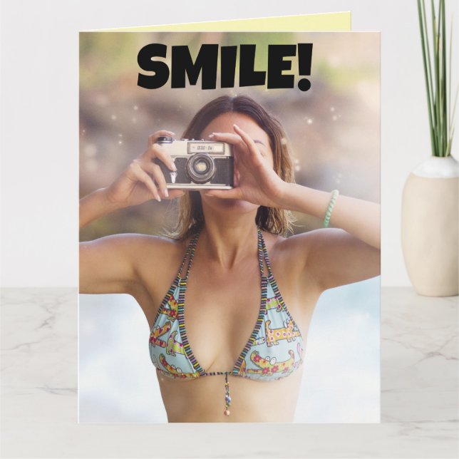 BIKINI MÄDCHEN "LÄCHELN!" SOMMER GEBURTSTAG! KARTE (Vorderseite)