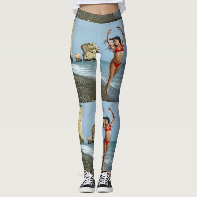 Bikini Modell tanzen Thunder_Cove Leggings (Vorderseite)