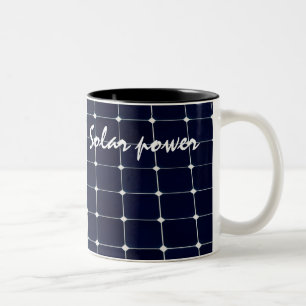 Bild eines solaren Powers lustig Zweifarbige Tasse