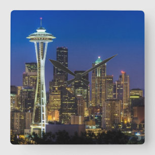 Bild von Seattle Skyline in den Morgenstunden. Quadratische Wanduhr