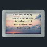 BILDSCHIRM HEBREWS 11:1 FOTO-DESIGN RECHTECKIGE GÜRTELSCHNALLE<br><div class="desc">Teilen Sie Ihren Glauben, Hoffnung und Liebe mit diesem atemberaubenden Sonnenaufgang über dem Ozean Foto-Design mit der hoffnungsvollen Schrift Vers Hebräer 11:1 über T-Shirts und Geschenke. "Jetzt ist Vertrauen sicher, was wir hoffen und sicher, was wir nicht sehen." Dieses ruhige hebräische 11:1 Sonnenaufgang Foto Design wird ein gepflegtes Geschenk machen,...</div>