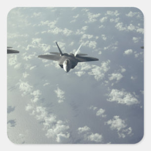 Bildung von F-22-Raptoren auf drei Schiffen Quadratischer Aufkleber