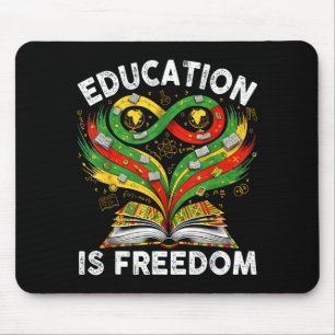 Bildung zur Schwarzen Geschichte ist Freiheit Büch Mousepad