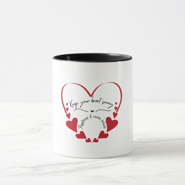 Bilingual Minimalistisch Red Heart Design Tasse (Zentrum)