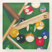 Billiardtisch mit Balls und Chalk
