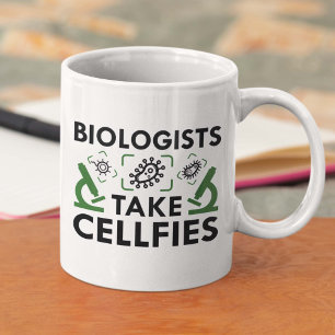 Biologen nehmen Zellaten Kaffeetasse