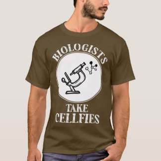 Biologen nehmen Zellen von 7 T-Shirt