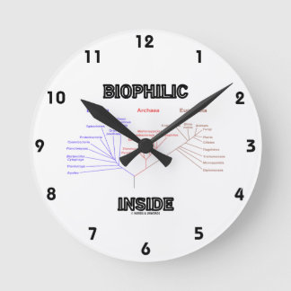 Biophilie im Inneren des phylogenetischen Stammbau Runde Wanduhr