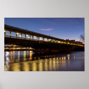 Bir-Hakeim-Brücke bei Morgendämmerung im Winter - Poster