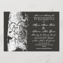 Birch Tree mit Carved Heart Inititials Einladung