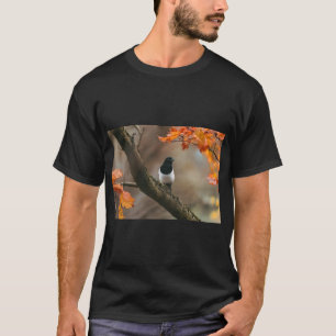 Bird in Flight 4K Art T-Shirt