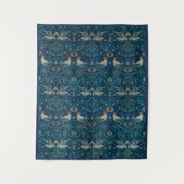 "Birds" von William Morris Blue Pattern Wandteppich (Vorderseite)
