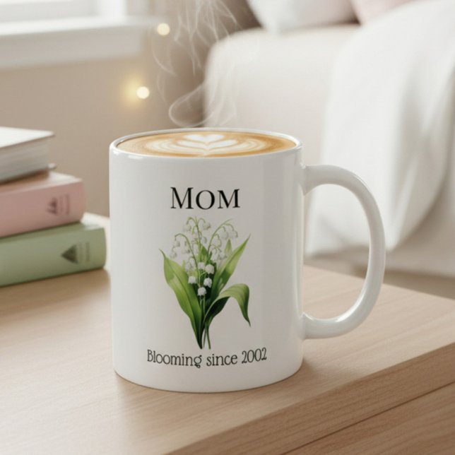 Birth Flower Lily of the Valley for Mom with Year Kaffeetasse (Von Creator hochgeladen)
