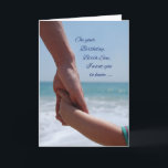 Birth Son Child Birthday Holding Hands am Strand Karte<br><div class="desc">Ein Geburtssohn ist ein besonderes Kind. An seinem besonderen Tag könnt ihr es etwas Besonderes machen,  indem ihr ihm diese besondere Karte mit einem ganz besonderen Gruß schickt.</div>