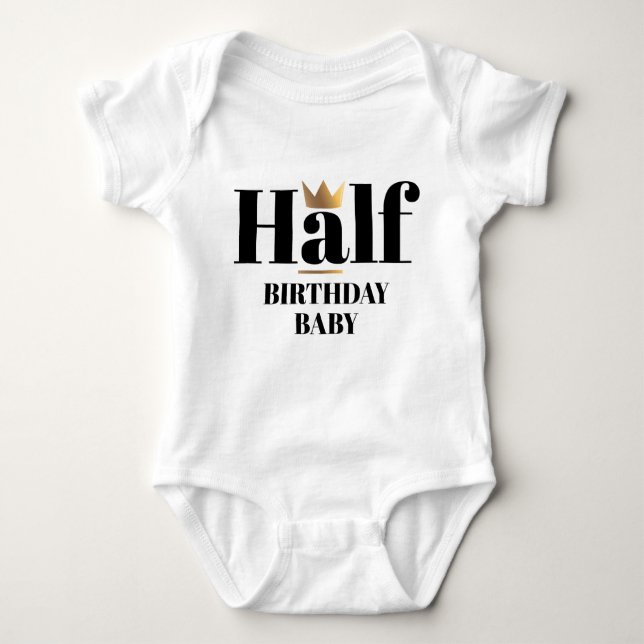 Birthday Baby Gold Crown Halbpension Baby Bodysu Strampler (Vorderseite)