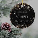 Birthday Black Gold Glitzern Staub Name elegant Keramik Ornament<br><div class="desc">Ein Ornament für einen mädchenhaften und glamourösen 21. Geburtstag (oder jedes Alter). Ein schicker schwarzer Hintergrund mit Imitaten goldenen Glitzer Staub. Personalisieren und fügen Sie ein Datum,  Name und Alter 21. Der Name ist mit einem modernen handgeschriebenen Stilskript geschrieben. Perfekt als Party Dekoration,  Gunst,  Sake oder als Geschenk.</div>