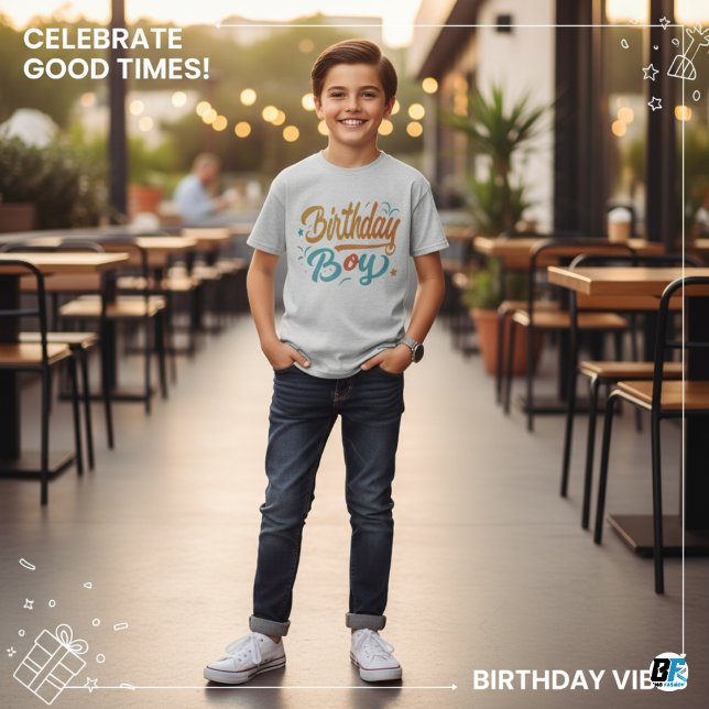 Birthday Boy - Eleganter Minimal T-Shirt (Von Creator hochgeladen)