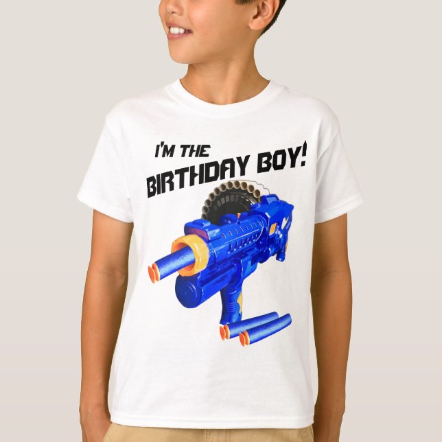 Birthday Boy Party Dart Wars Foam Laser Tag Theme T-Shirt (Vorderseite)