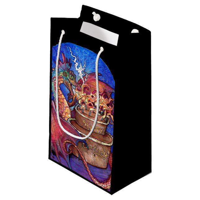 Birthday Cake Dragon Kleine Geschenktüte (Vorderseite Schrägansicht)