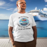Birthday Cruise Funny Group Personalisiert T-Shirt<br><div class="desc">Dieses Design kann in dem Bereich personalisiert werden, der durch das Ändern des Fotos und/oder Textes zur Verfügung gestellt wird. Sie können auch angepasst werden, indem Sie auf Vorlage personalisieren klicken und dann auf die Schaltfläche klicken, um weitere Optionen anzupassen, um die Hintergrundfarbe zu löschen oder zu ändern, Text hinzuzufügen,...</div>