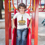 Birthday Cupcake T - Shirt<br><div class="desc">Ein Geburtstagskuchen mit einer Single-Kerze. Dieses Design sieht auf diesem Boys T - Shirt wirklich effektiv aus</div>