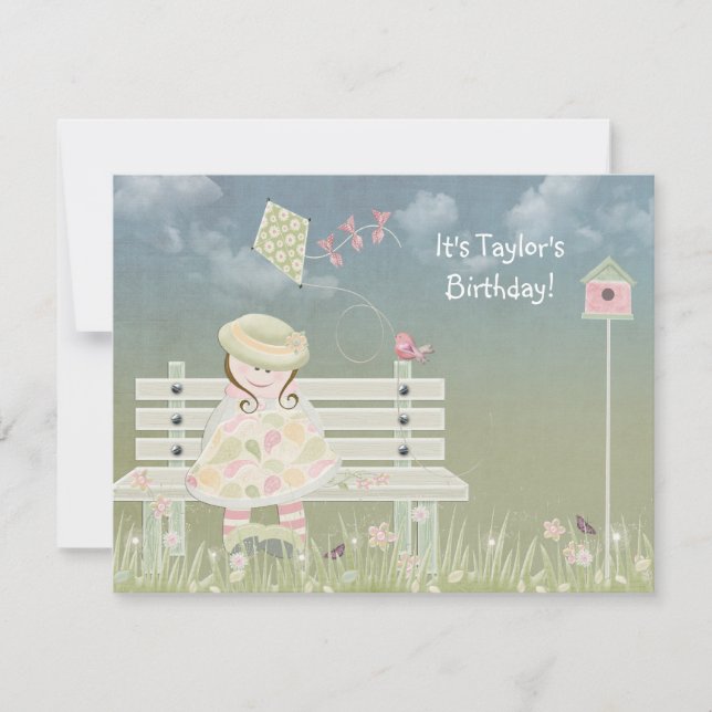 Birthday Girl auf Bank Einladung (Vorderseite)