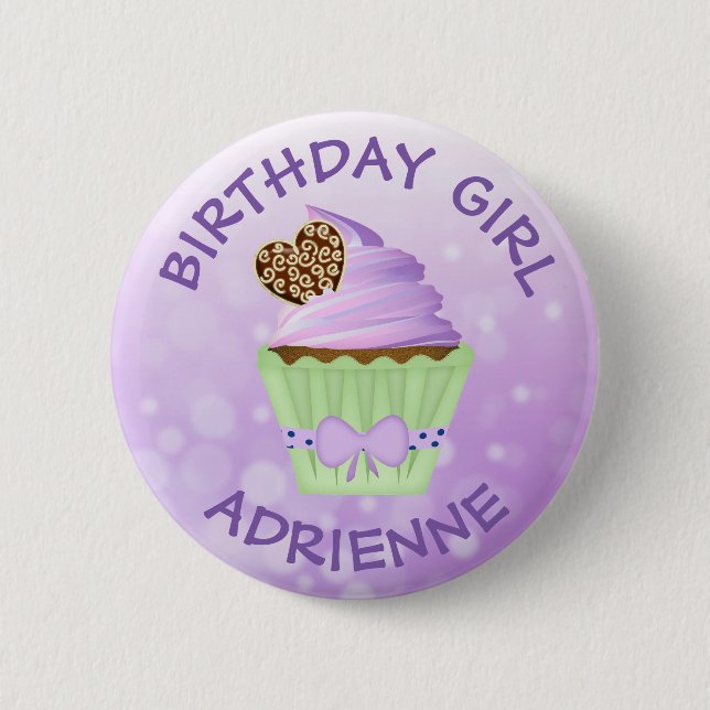 Birthday Girl Personalisierter Lila Cupcake Button (Vorderseite)